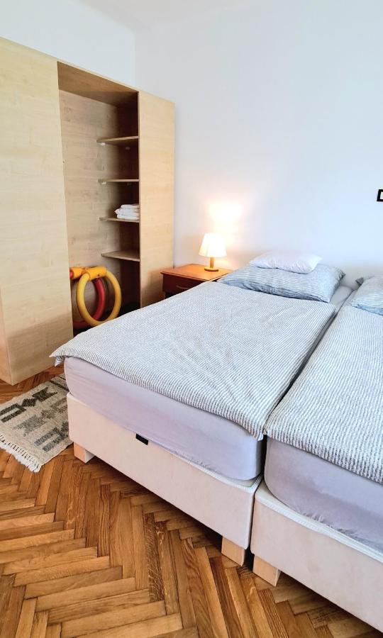 Forestine Guesthouse ヘーヴィーズ エクステリア 写真