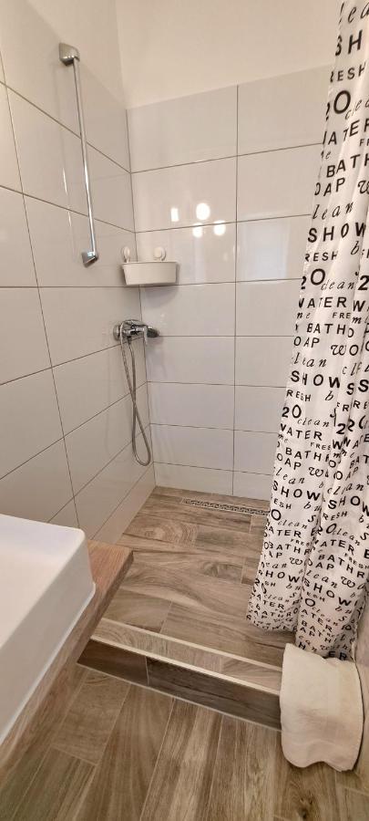 Forestine Guesthouse ヘーヴィーズ エクステリア 写真